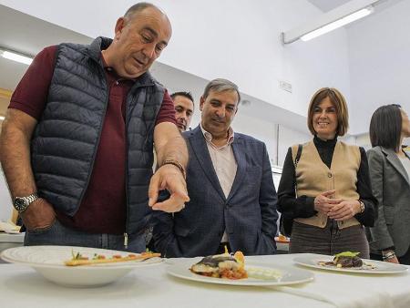 Imagen La Diputación de Segovia y el CIFP Felipe VI promueven la 'Jornada de Alimentos de Segovia' para fomentar el emprendimiento y la innovación en el sector hostelero